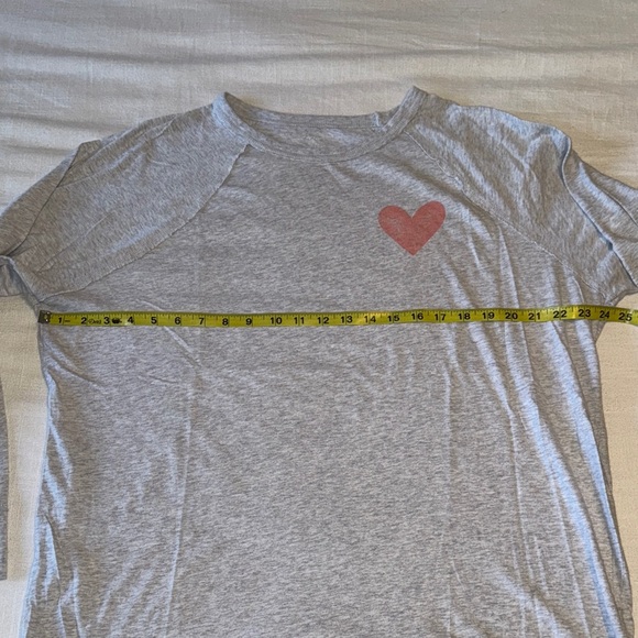 🤍Women’s Aerie Crewneck Long Sleeve with Heart Decal – Light Grey, Size Large - Picture 3 of 5